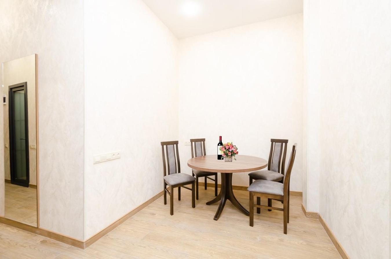 15. Double Room Apartaments With Fresh Style Erevan Esterno foto