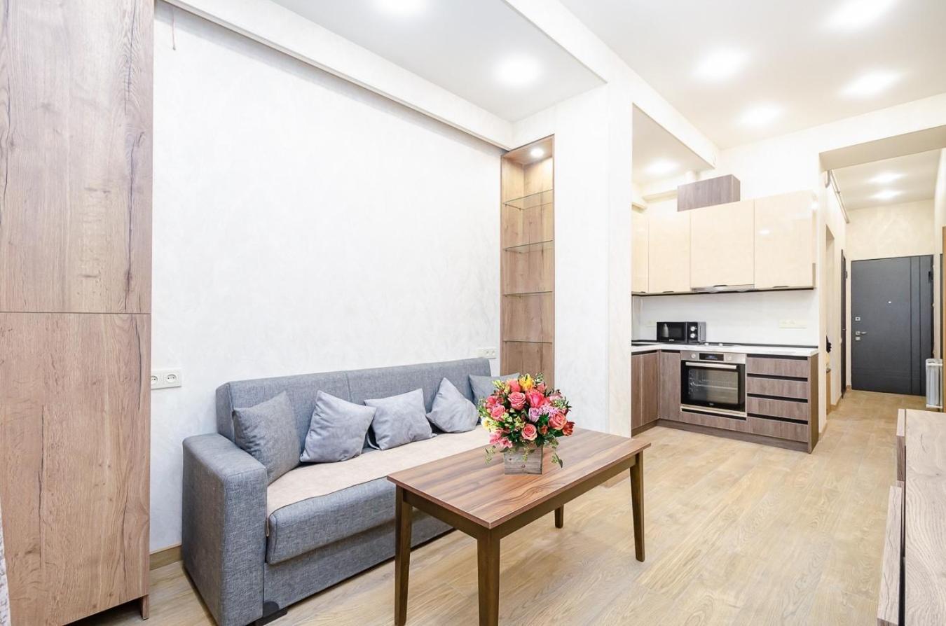 15. Double Room Apartaments With Fresh Style Erevan Esterno foto